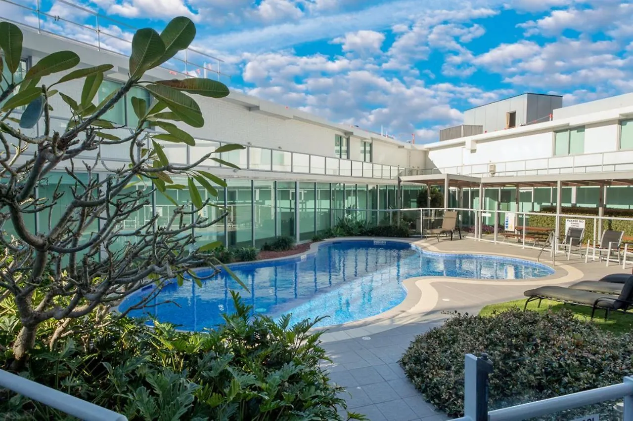 Sophisticated 1 Bedroom Apartment! Gold Coast